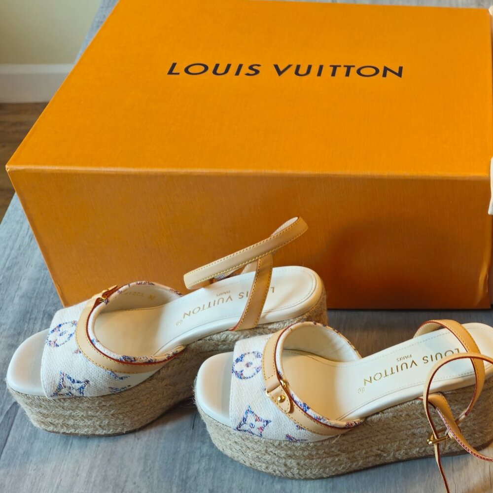Louis Vuitton Nautical Wedges Size 5